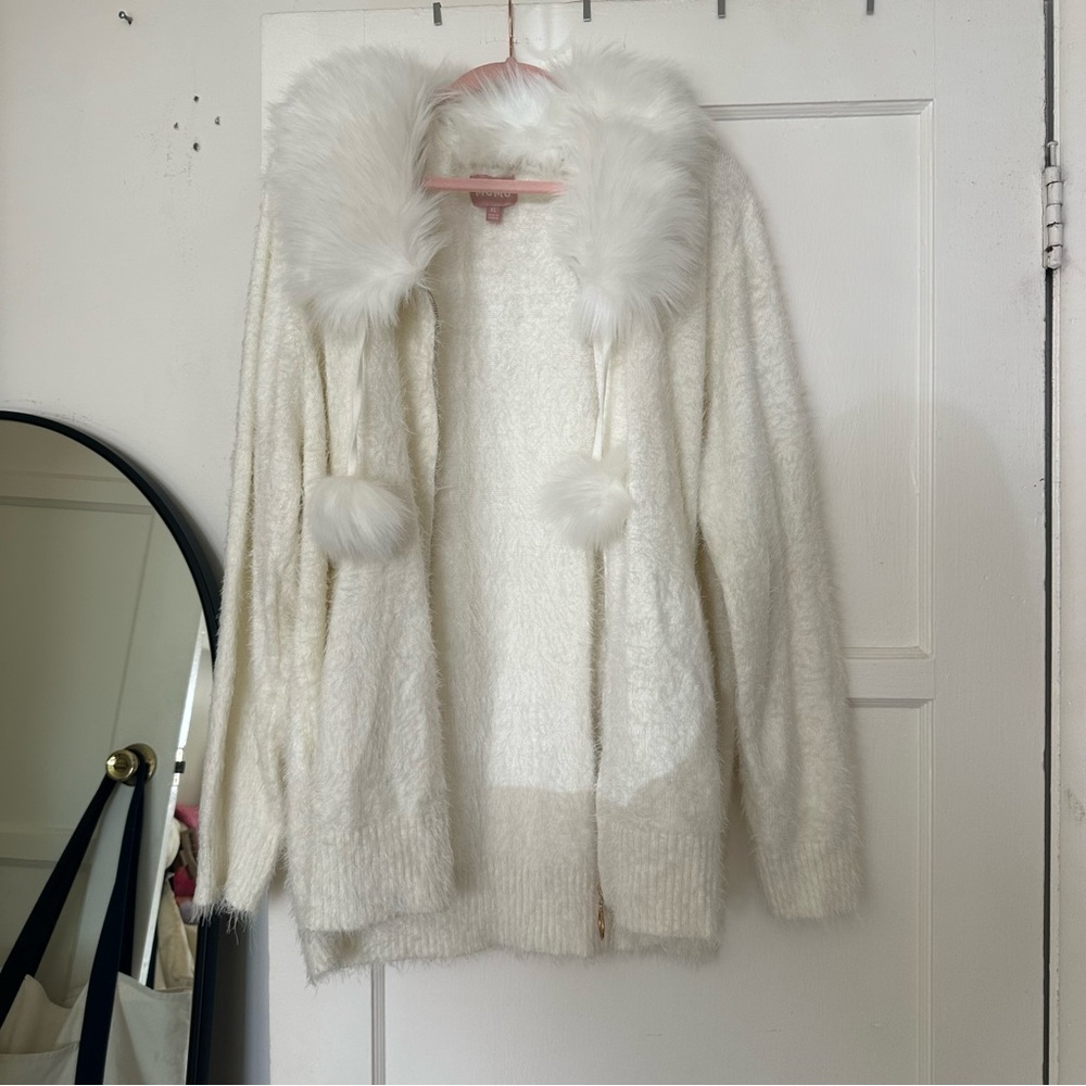 Showmeyourmumu white fluffy zip up jacket